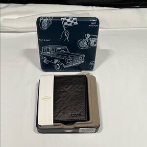 Fossil Genuine Black Leather Trifold Wallet NWT